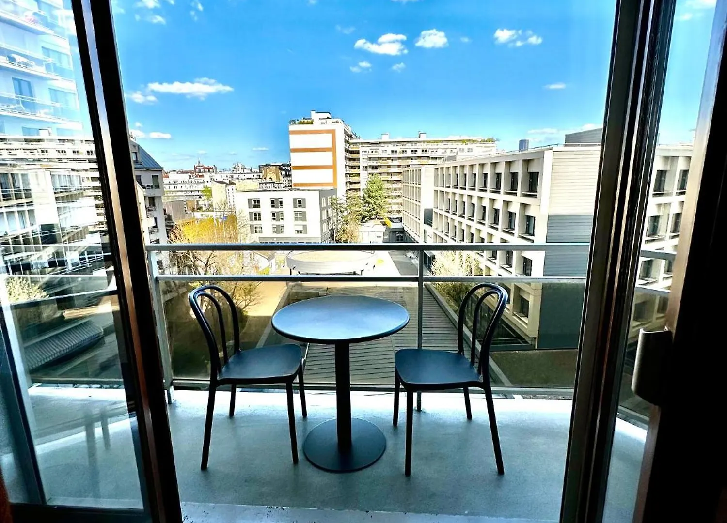 Charming Parisian Apartment In The 15Th Arrondissement  Paris